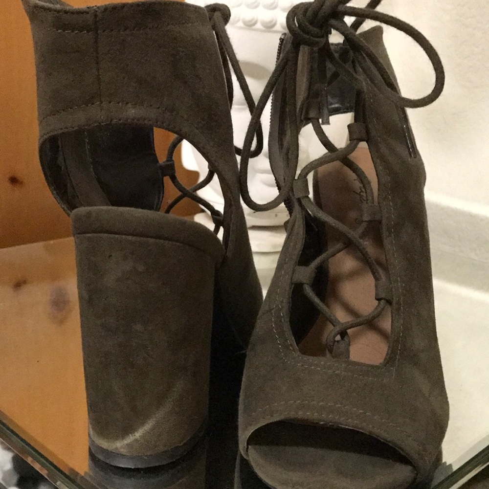 Booties/heels